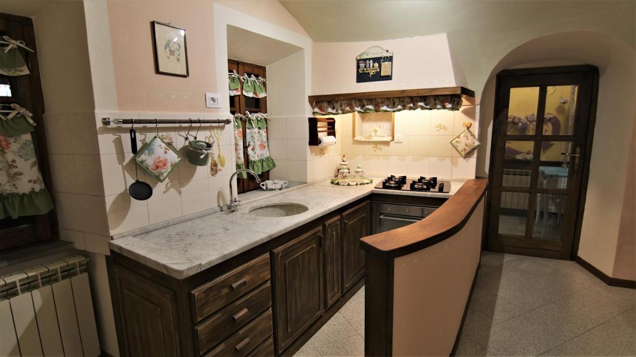 La Casina Dei Cuori Di Nonna Miglia Villa Pallerone Exterior photo